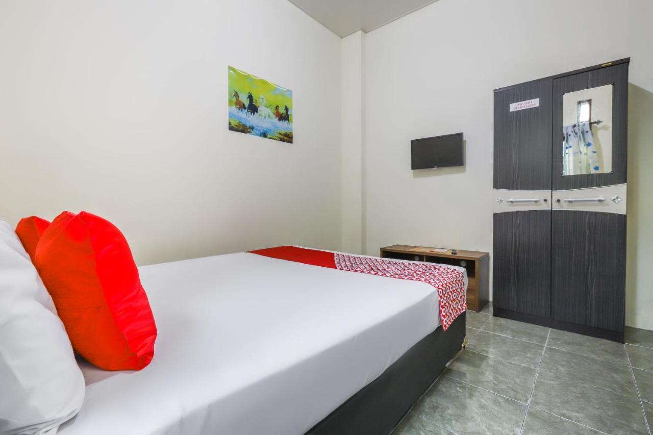 Oyo 3830 Dfarys Gh Syariah Hotel Balikpapan  Exterior foto