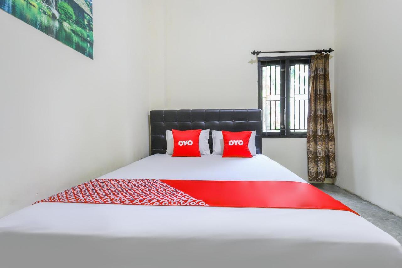 Oyo 3830 Dfarys Gh Syariah Hotel Balikpapan  Exterior foto