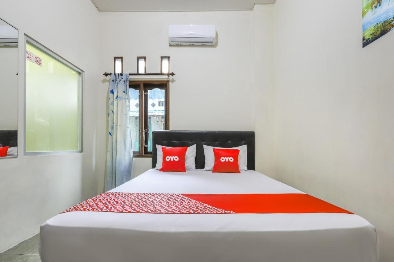 Oyo 3830 Dfarys Gh Syariah Hotel Balikpapan  Exterior foto