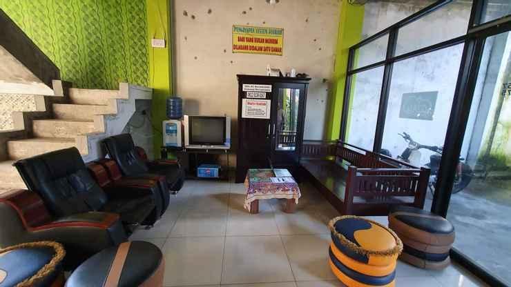 Oyo 3830 Dfarys Gh Syariah Hotel Balikpapan  Exterior foto